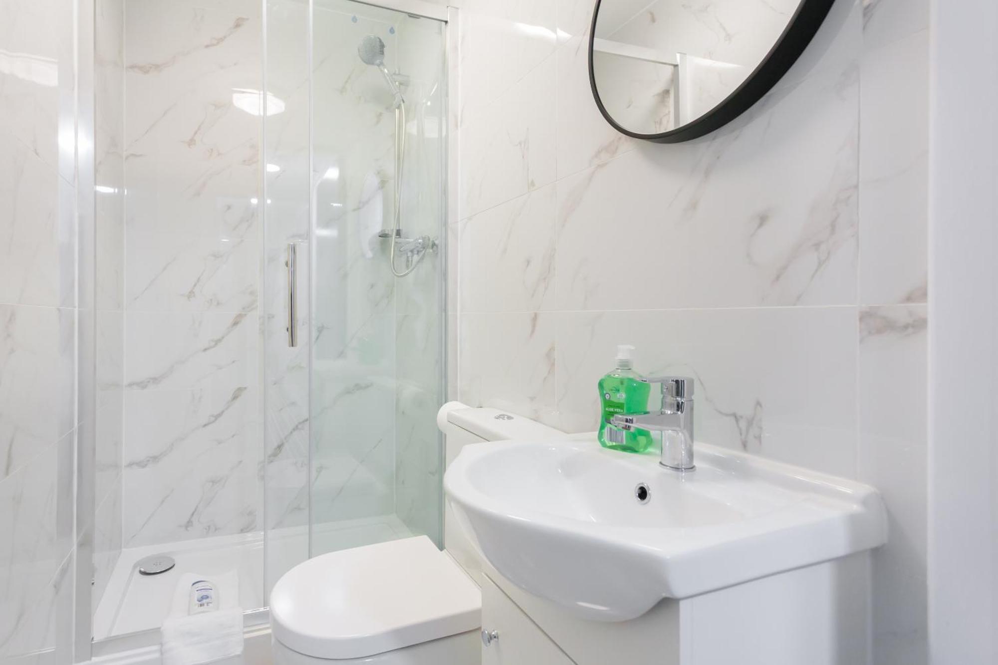 Studio9 - Next To Emirates Stadium - Budget With Shared Bathroom Pensión Londres
